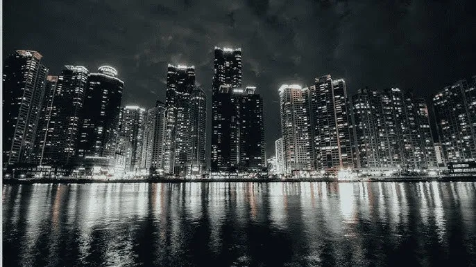 艾曼纽3 - 城市之光：霓虹背后的人间烟火